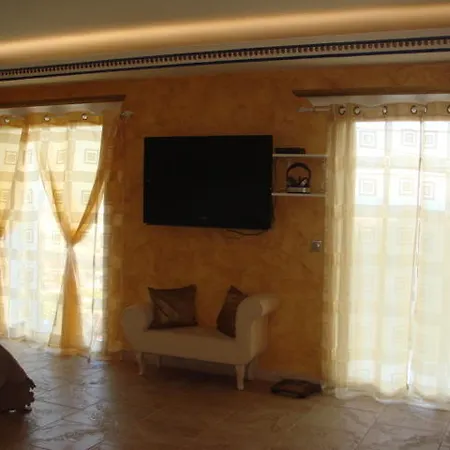 Guest house Kheops 3*