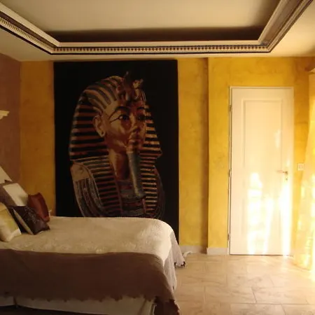 Guest house Kheops 3*