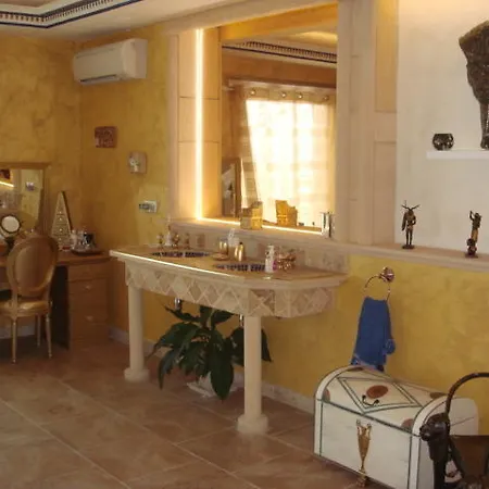 Guest house Kheops